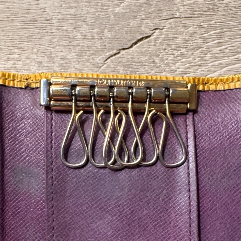 AUTHENTIC Louis Vuitton Yellow Epi Leather 6-Key Holder